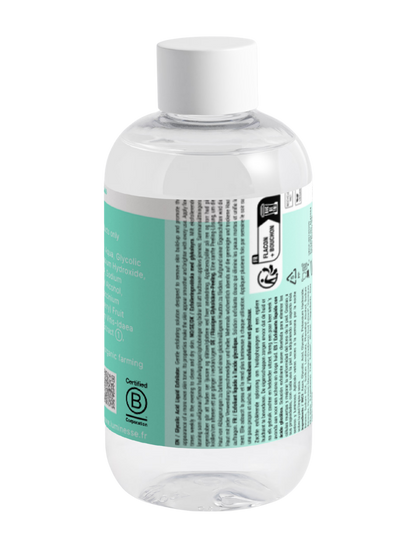 Vue arrière de Crystal Renew n°04 de Luminesse Paris, tonique visage en flacon transparent de 250 ml avec étiquette turquoise. Le dos du packaging présente la liste INCI et les conseils d’utilisation, ainsi qu’un QR code, la certification B Corporation et les informations de tri et de recyclage.