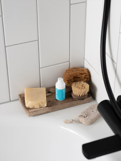 Visuel complémentaire de Daily Shield de Luminesse Paris, soin hydratant quotidien pour le visage.