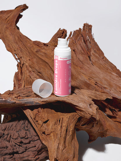 Image complémentaire de Lumière Drops, sérum visage à la vitamine C de Luminesse Paris.