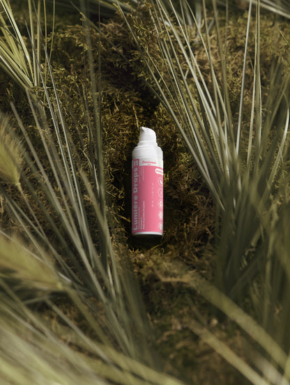 Visuel de présentation consacré à Lumière Drops de Luminesse Paris, sérum éclat pour le visage.