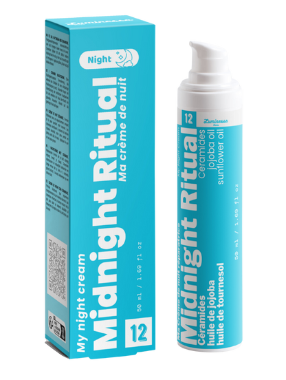 Packshot de Midnight Ritual n°12 de Luminesse Paris avec son étui turquoise et son flacon pompe blanc de 50 ml. La boîte et le flacon sont présentés côte à côte sur fond transparent ; le packaging indique une crème de nuit et mentionne les céramides, l’huile de jojoba et l’huile de tournesol.