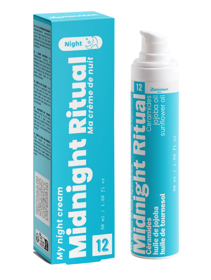 Packshot de Midnight Ritual n°12 de Luminesse Paris avec son étui turquoise et son flacon pompe blanc de 50 ml. La boîte et le flacon sont présentés côte à côte sur fond transparent ; le packaging indique une crème de nuit et mentionne les céramides, l’huile de jojoba et l’huile de tournesol.