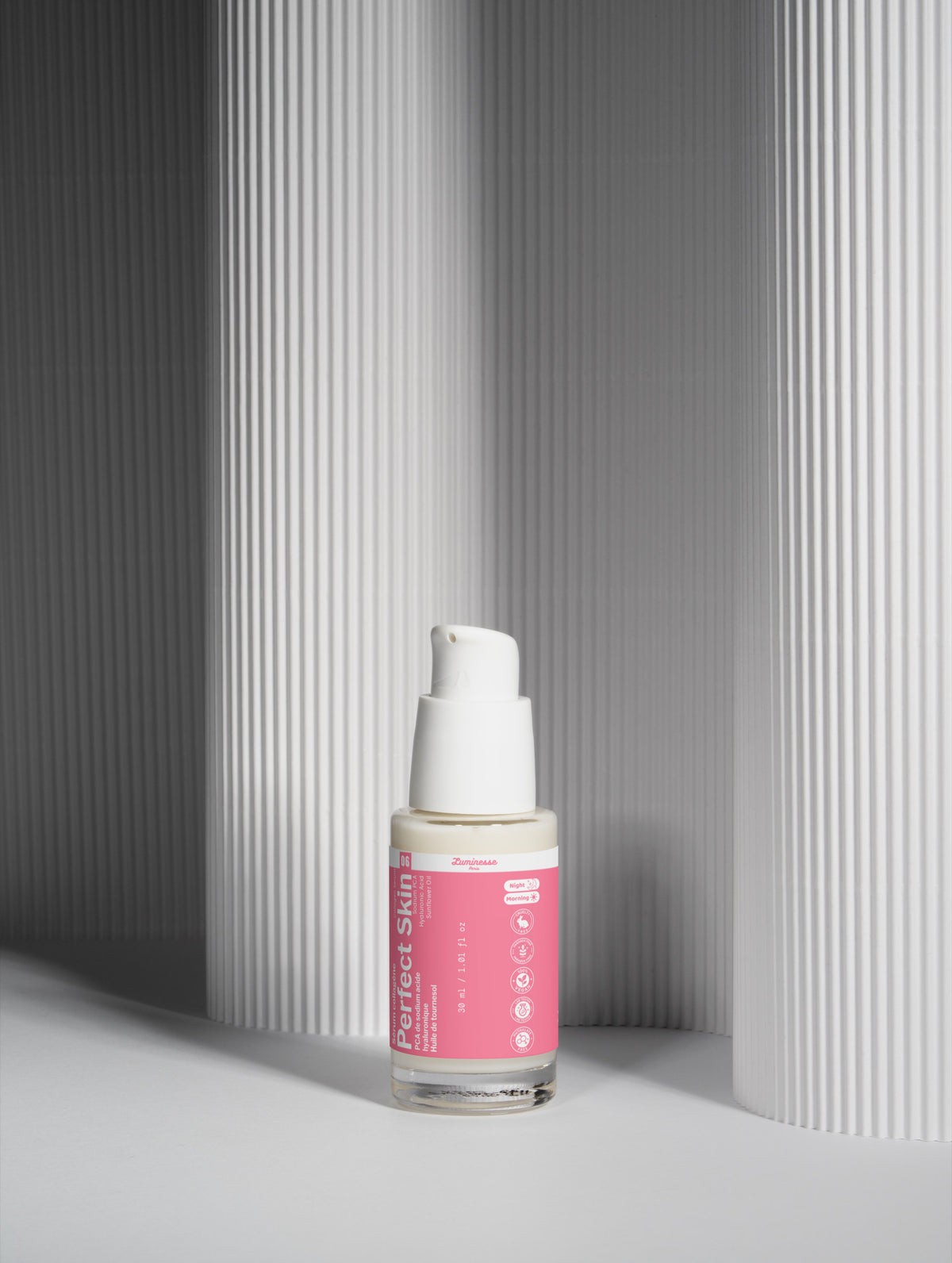 Image complémentaire de Perfect Skin de Luminesse Paris, soin hydratant pour le visage.